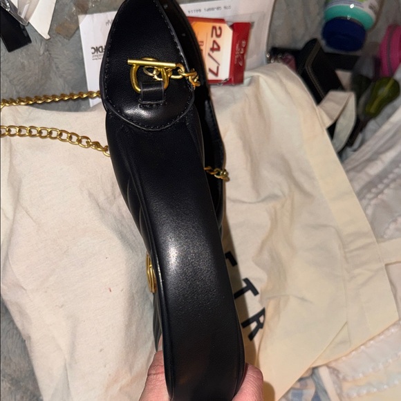 Never used Gucci Black Chevron Shoulder Bag with Gold Accents - Picture 17 of 17